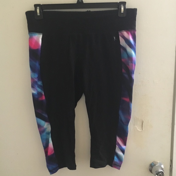 Danskin Cropped Yoga Pants